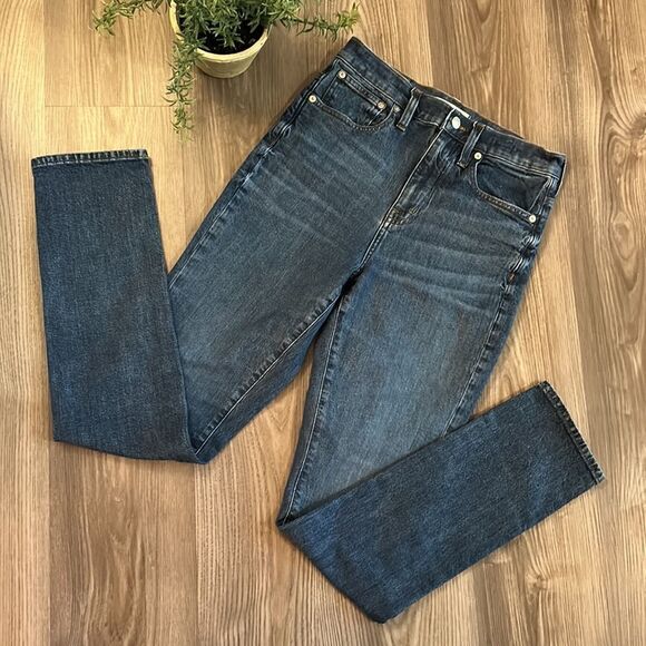 LIKE NEW MADEWELL THE HIGH RISE SLIM BOYJEAN IN MEDIUM WASH NO DISTRESSING 26T - Picture 2 of 9